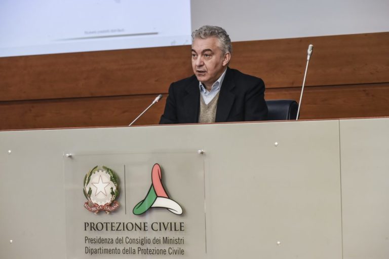 Scuola, Arcuri “Tutte le mascherine entro lunedì”