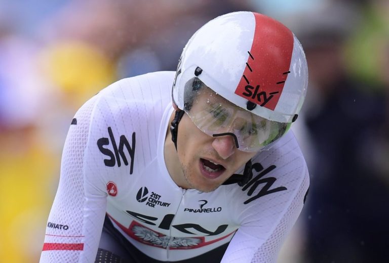 Kwiatkowski vince la 18^ tappa del Tour, Roglic resta leader