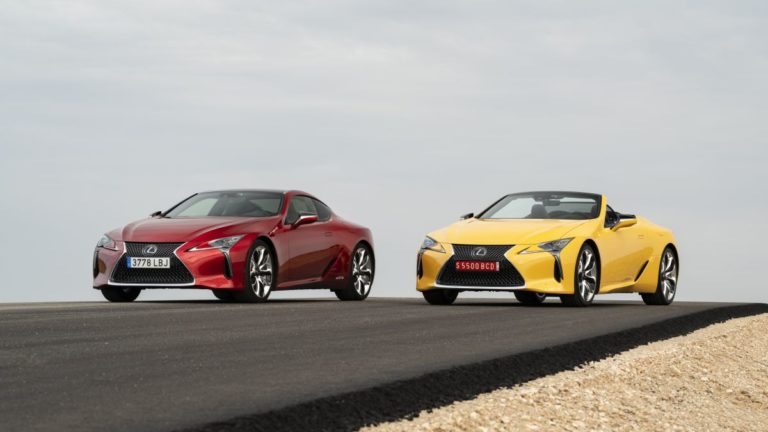 Lexus lancia LC 500 Convertible e LC Coupè 2021
