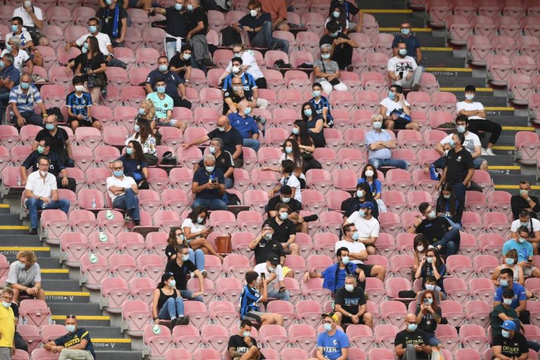 Accordo Governo-Regioni: mille spettatori per le partite di Serie A
