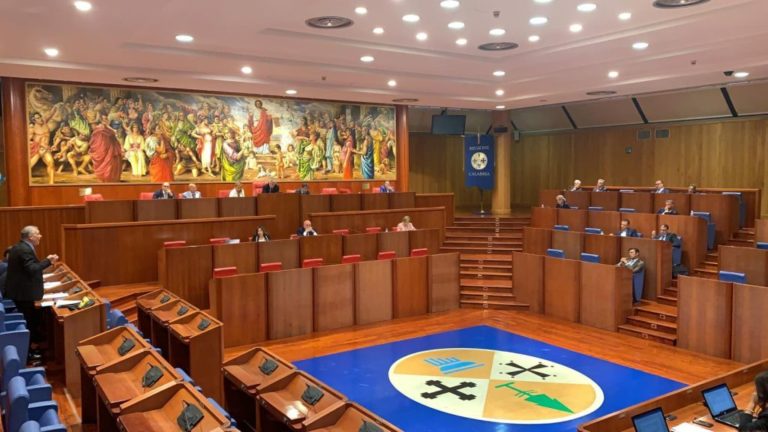 Consiglio Calabria approva rendiconto esercizio finanziario 2019