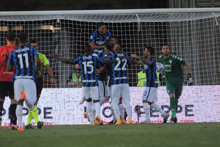 Cinquina Inter a Benevento, prima vittoria Spezia