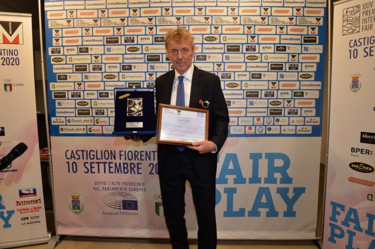 Boniek “C’è voglia di calcio, ma stadio fa ancora paura”