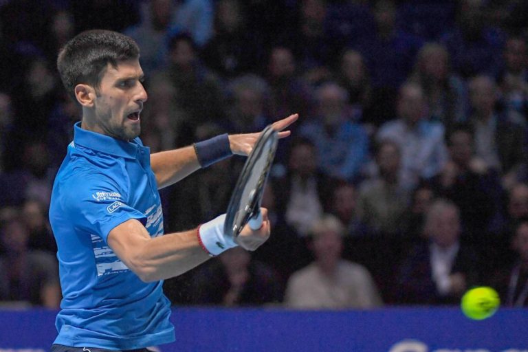 Djokovic implacabile agli Us Open, Tsitsipas eliminato