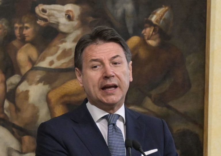 Conte “Calo Pil contenuto sotto la doppia cifra”