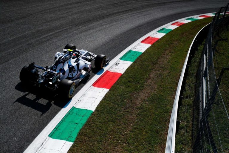 Gasly vince Gp Italia su Sainz, Hamilton 7° e Ferrari ritirate