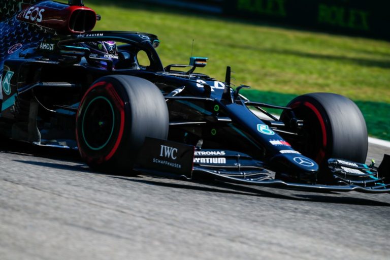 A Monza pole a tempo di record per Hamilton, male le Ferrari