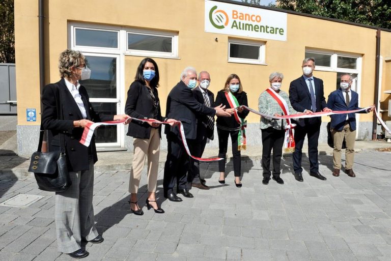 Milano, inaugurato nuovo hub di quartiere contro spreco alimentare