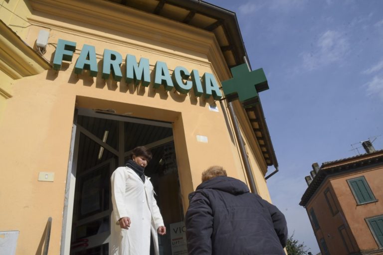 Vaccini, Farmacisti a Regione Sicilia “assicurare più ampia copertura”