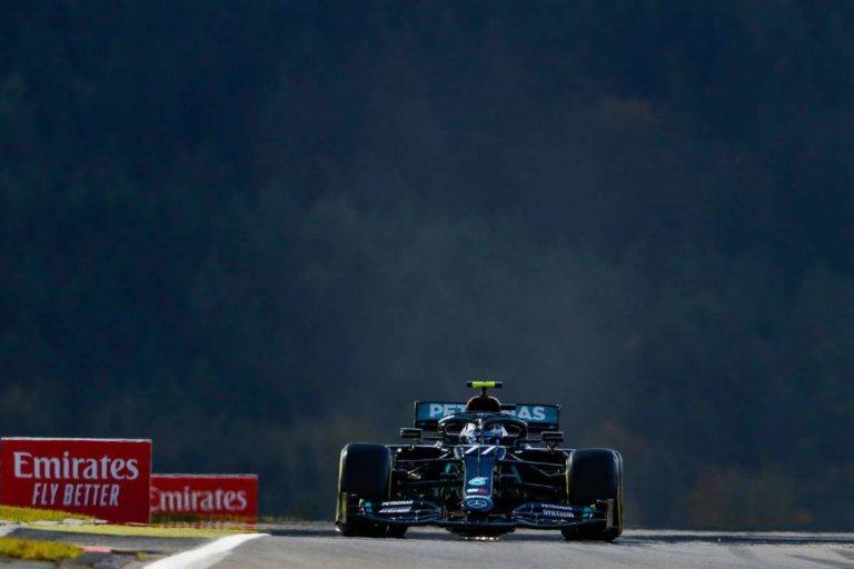 Bottas in pole al Nùrburgring, Leclerc conquista la seconda fila