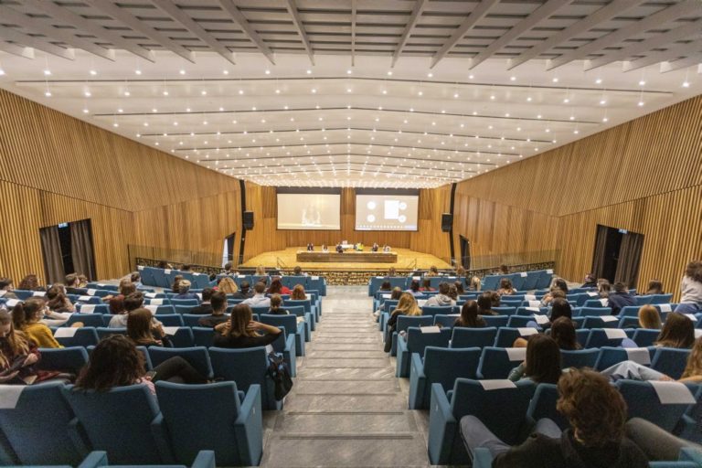 Basilicata, contributi a 1.733 universitari fuori sede