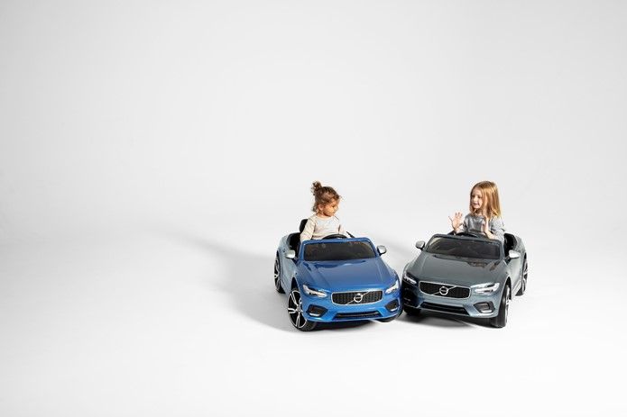 Velocità limitata e monitoraggio guida, sicurezza Volvo
