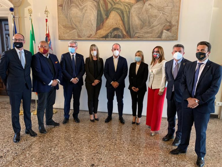 Veneto, Zaia presenta la nuova giunta “Non sarà una passeggiata”