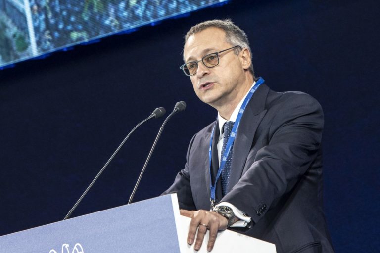 Confindustria, Bonomi “dobbiamo ricostruire il Paese ma non c’è fiducia”