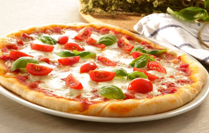 Cercasi pizzaiolo a piedi nudi in un resort di lusso alle Maldive