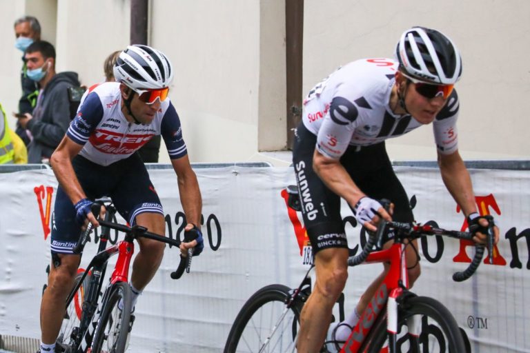 Hindley vince la 18^ tappa, Kelderman nuova maglia rosa al Giro