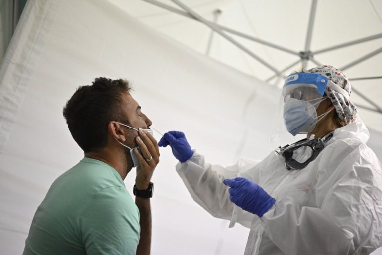 In Calabria coprifuoco e Dad, firmata ordinanza contro il Covid-19