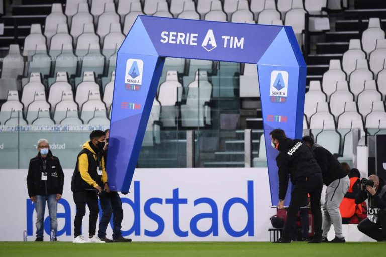 Juve-Napoli non si gioca, scontro fra Lega e Asl