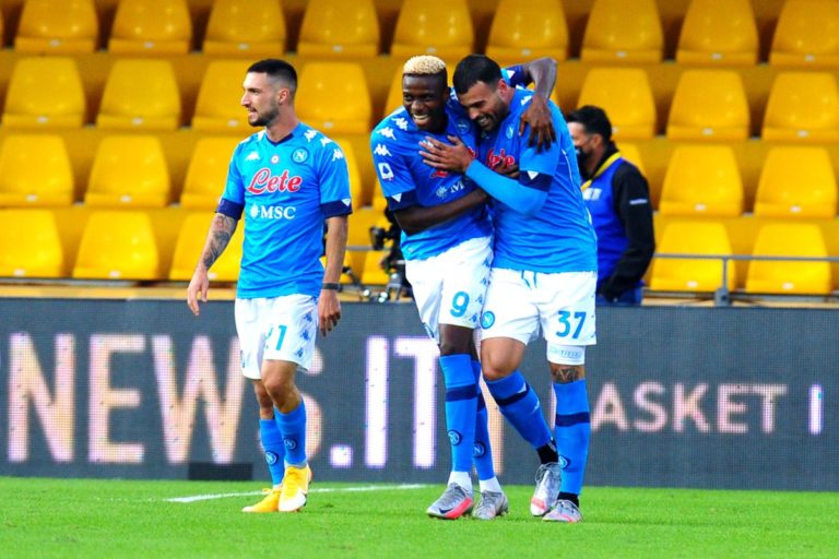 Il Napoli soffre ma batte il Benevento