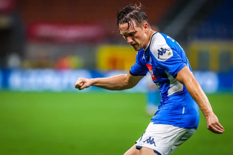 Zielinski e un collaboratore positivi al Covid nel Napoli