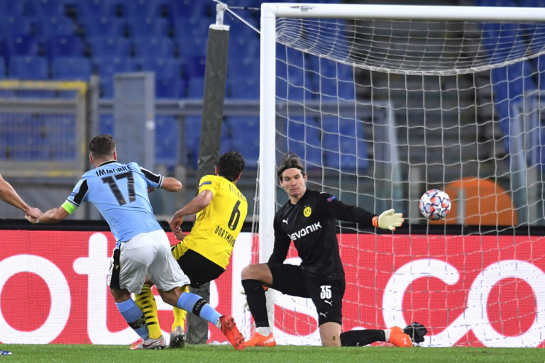 Borussia Dortmund ko a Roma, la Lazio vince 3-1