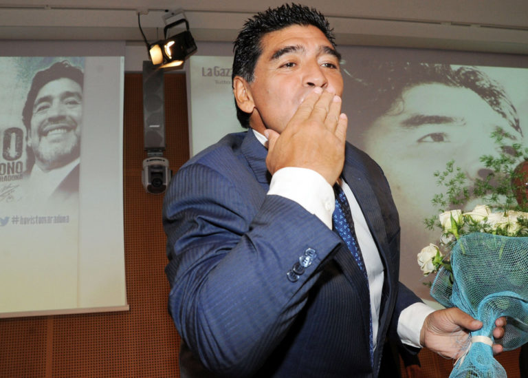 Luque “Maradona sta bene, sorpresi da capacità recupero”