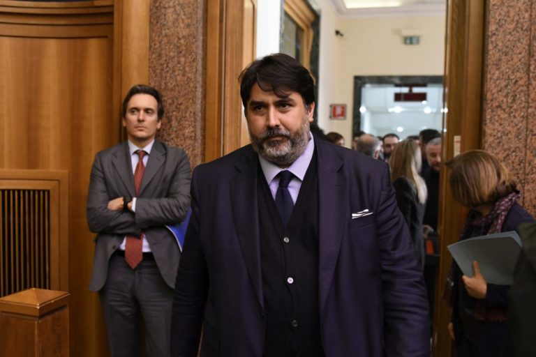 Cagliari, minacce a Solinas