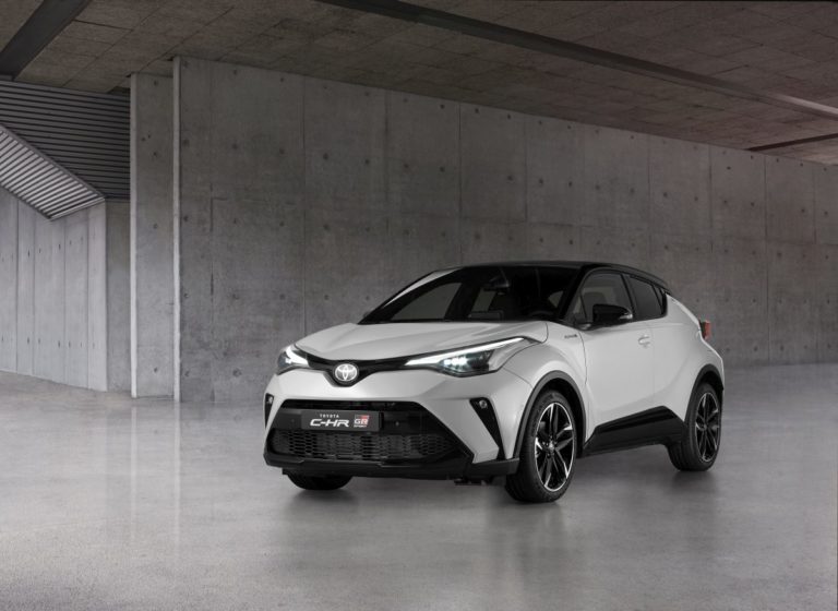 Toyota C-HR GR Sport, look più dinamico