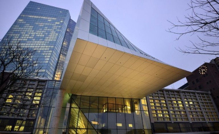 Bce, la pandemia frena la ripresa