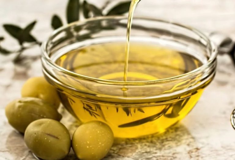 Olio di oliva, meno 30% la produzione 2020/21