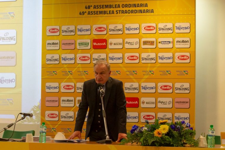Petrucci confermato presidente Federbasket col 90% dei voti