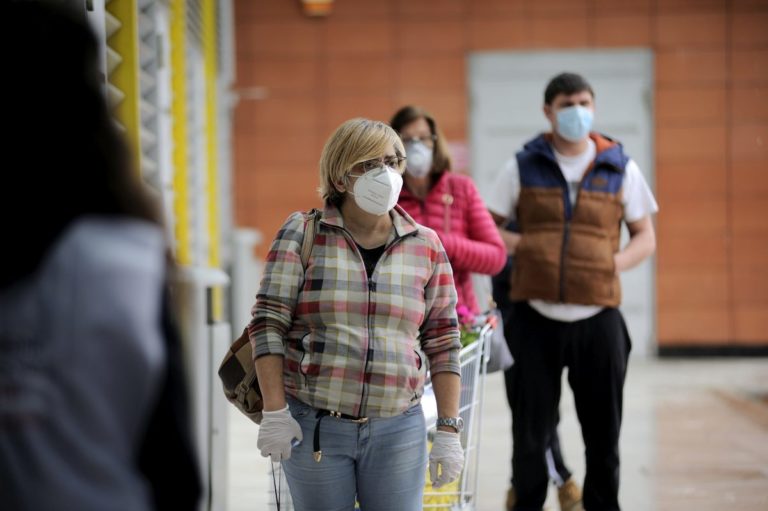 Oltre 6 italiani su 10 temono di entrare in contatto con il Covid