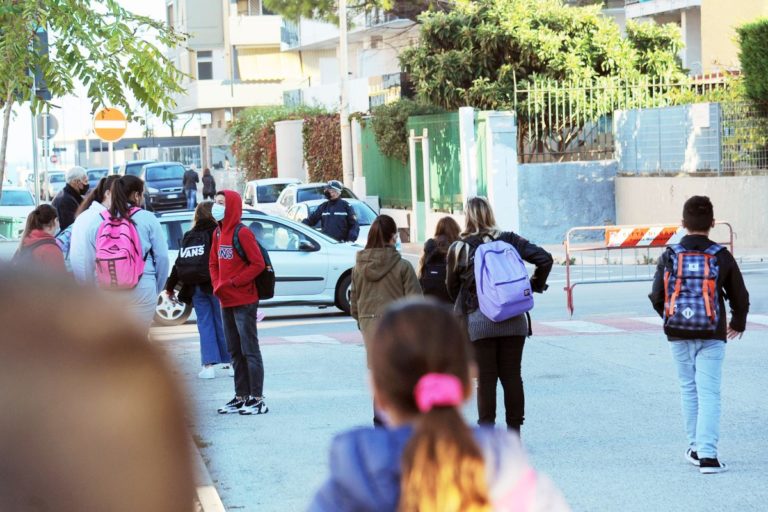 Covid, per i bambini cresce il rischio della povertà educativa