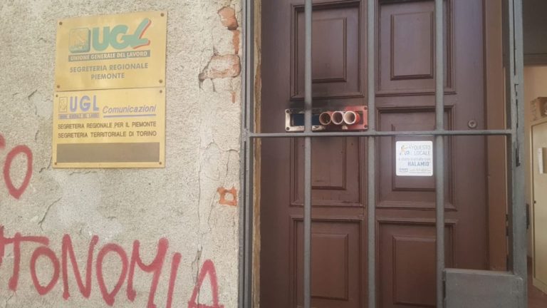 Ordigno inesploso alla sede dell’Ugl di Torino