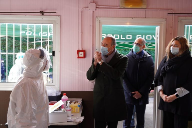 Coronavirus, Gallera “Cala indice RT, nel milanese sotto 1”