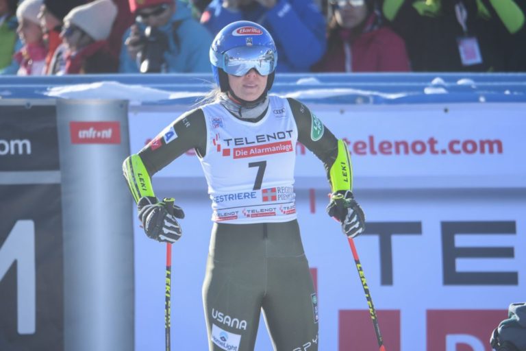 Vlhova vince slalom Levi davanti a Shiffrin
