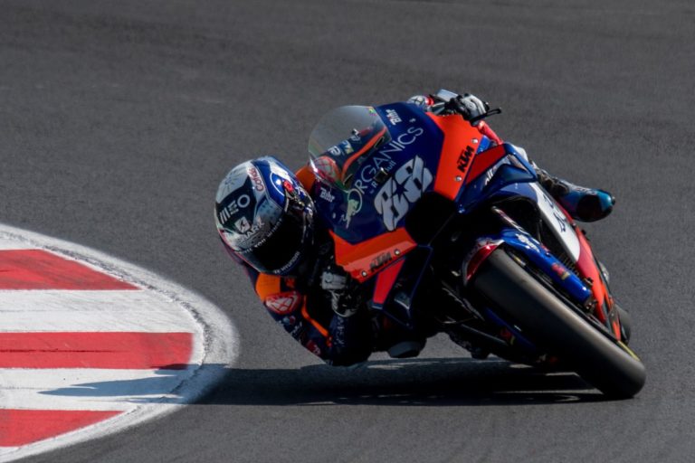 Oliveira vince a Portimao su Miller e Morbidelli, Rossi 12°