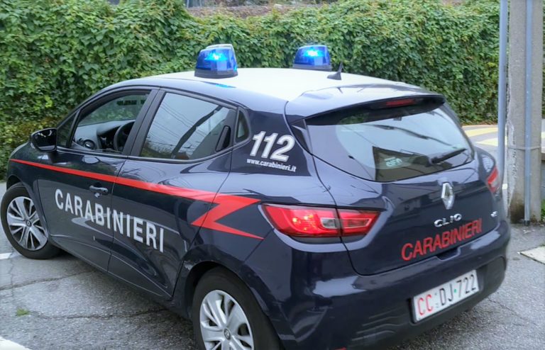 Bologna, sgominata banda che falsificava carte bancomat