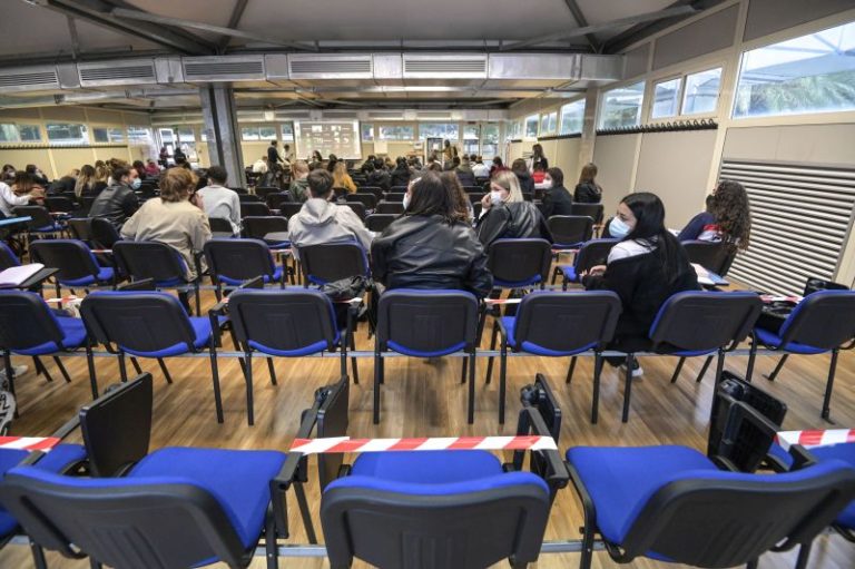 Studenti universitari fuori sede, la Basilicata stanzia nuovi fondi