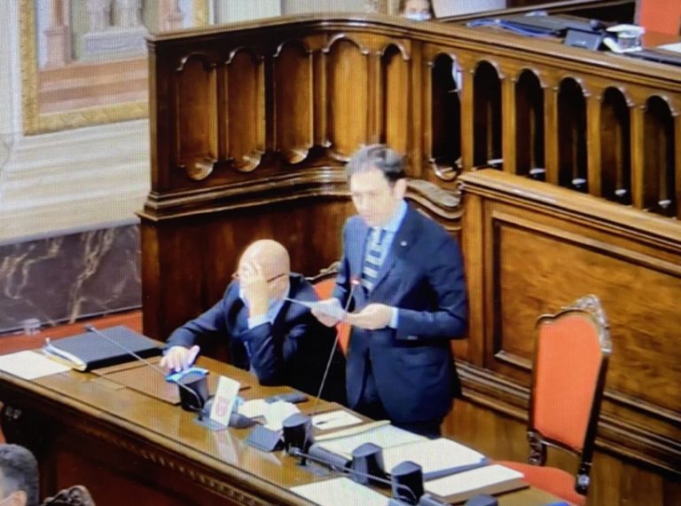 Ars, respinta mozione censura contro assessore Razza