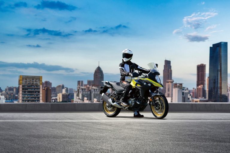Suzuki svela V-Strom 650 e 650 XT MY2021
