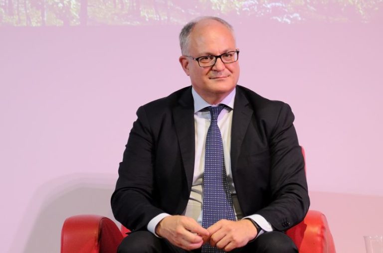 Mes, Gualtieri “Lo scenario è mutato, si ridimensionano i dubbi”
