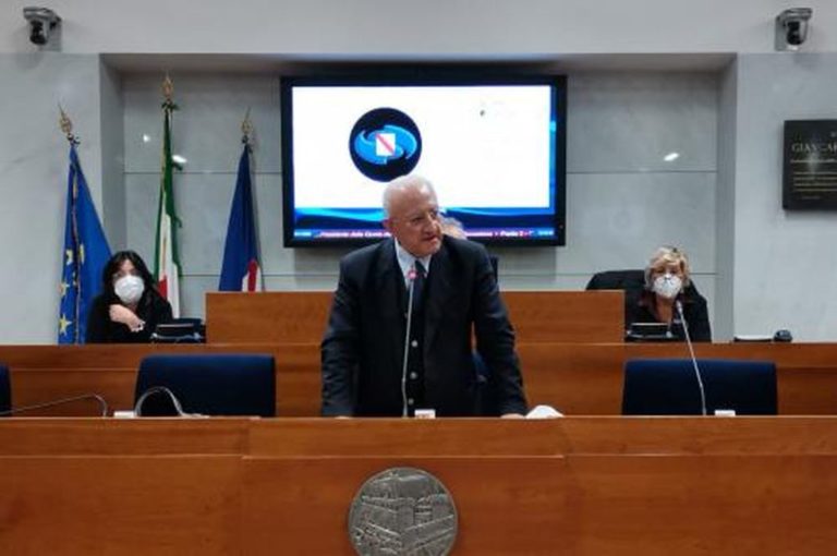 Campania, De Luca in Consiglio “Cinque obiettivi per il rilancio”