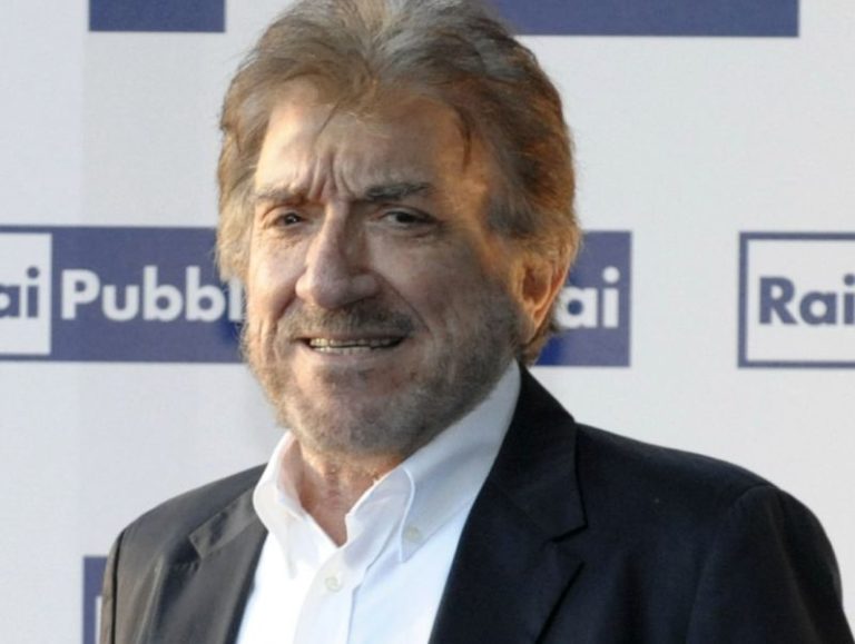 Il “Mandrake” che fa ridere l’Italia compie 80 anni