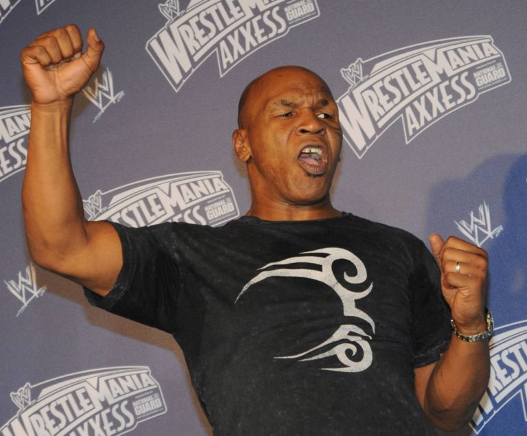 Pari al ritorno sul ring per Mike Tyson contro Roy Jones Jr