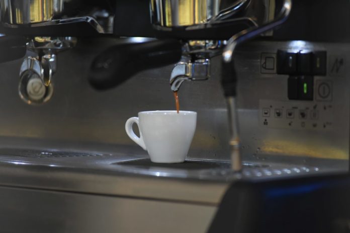 TAZZINA DA CAFFE'
ESPRESSO BAR
MACCHINA DEL PER IL
ITALIANO