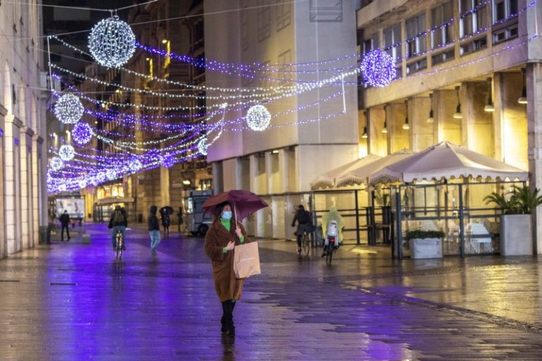 Coronavirus, verso la linea dura per il Dpcm di Natale