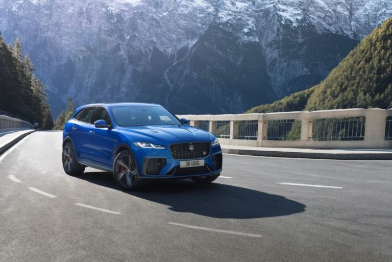 Nuova Jaguar F-Pace Svr ora più veloce, dinamica e raffinata
