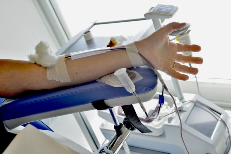 Coronavirus, Riccardi “In FVG disponibile terapia al plasma immune”