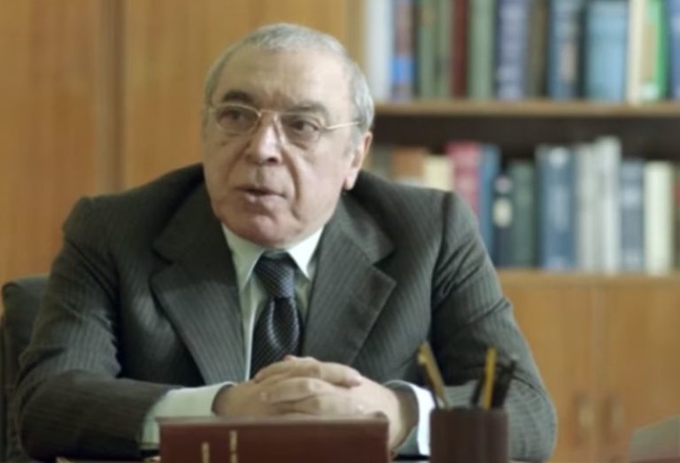 Frassica compie 70 anni “Ho conquistato il pubblico con la comicità surreale”